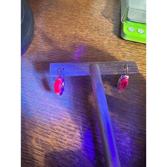 Large Ruby 14k gold vintage estate earrings #318 - Picture 6 of 16